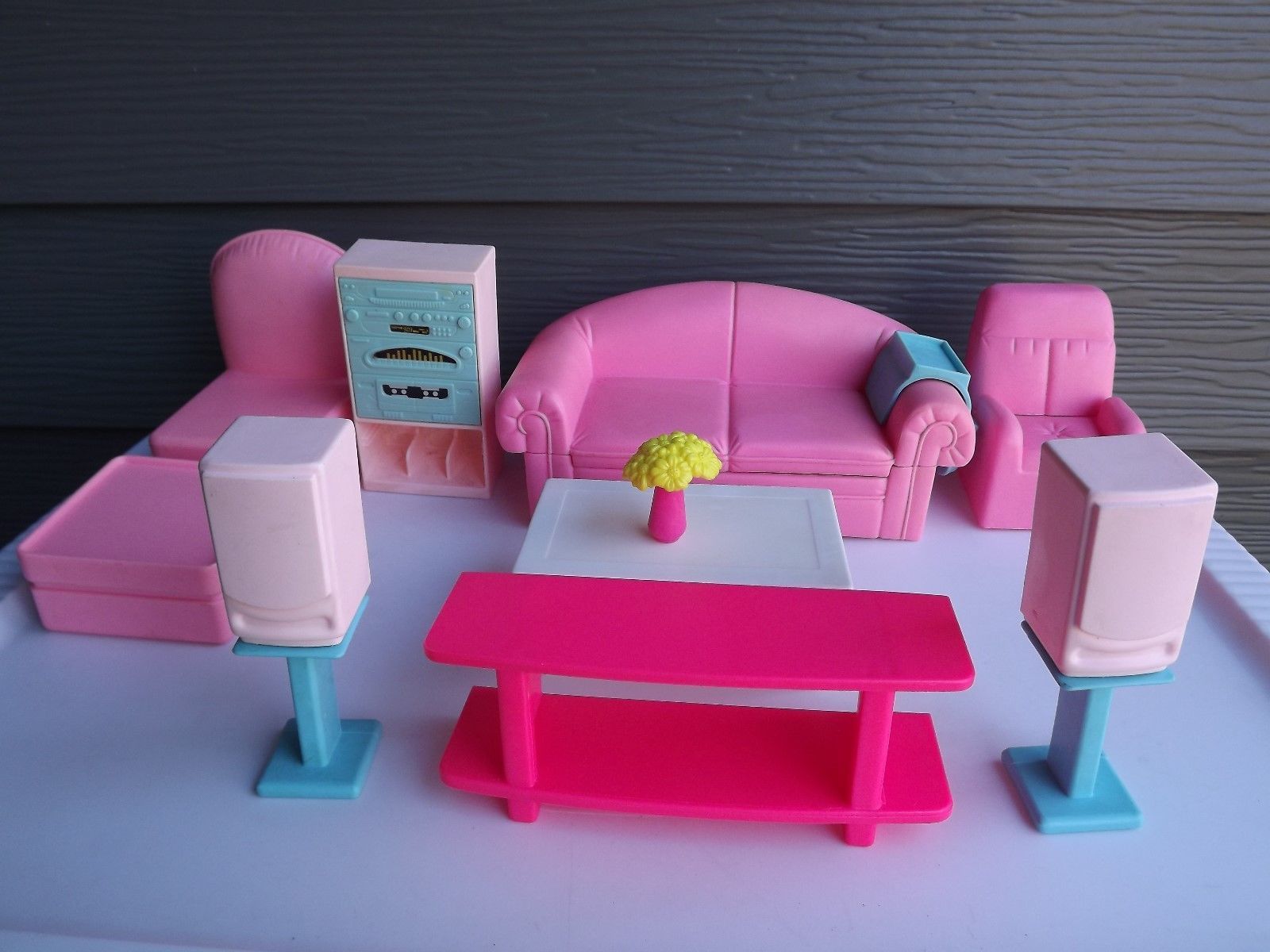 Barbie LIVING ROOM Furniture Set With Pet Cat Dolls Teddy Bears Barbie Structures Furniture 1973 Now