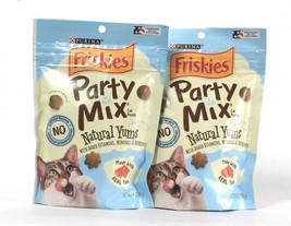 2 Bags Purina Friskies 6 Oz Party Mix Natural Yums Real Tuna Cat Treats BB 12/21