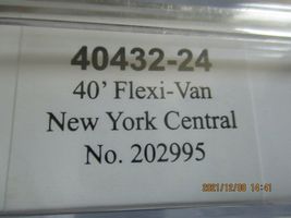 Trainworx Stock # 40432-24 New York Central 40' Flexi-Van Trailer N-Scale image 5