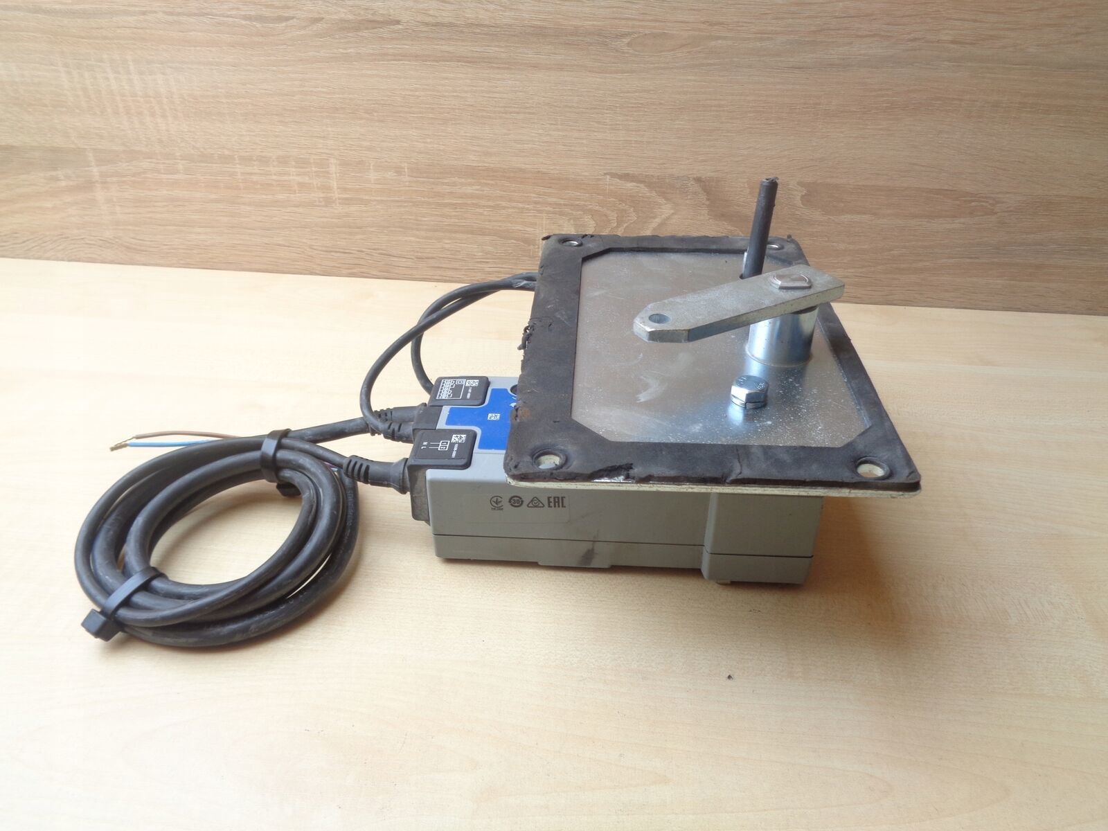 THROTTLE ACTUATOR TROX TECHNIK BFN230T TR / YM 0874 Rotary Actuators