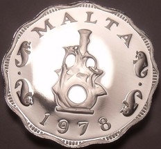 Raro Camafeo Prueba Malta 1978 5 Con ~ de Arcilla Lampstand ~ Sólo 3,244 Menta ~ - $14.91