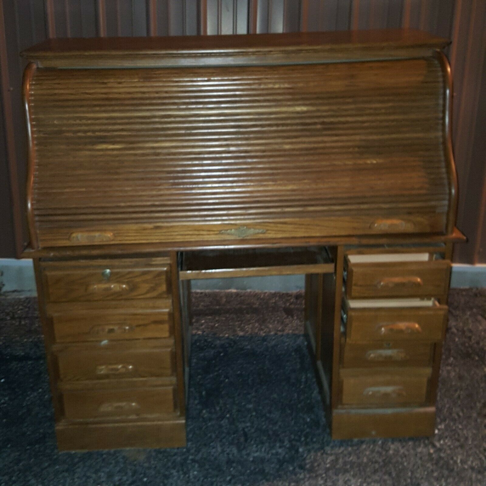 Ashley Antique Solid Oak Roll Top Computer Desk HO204027B Student