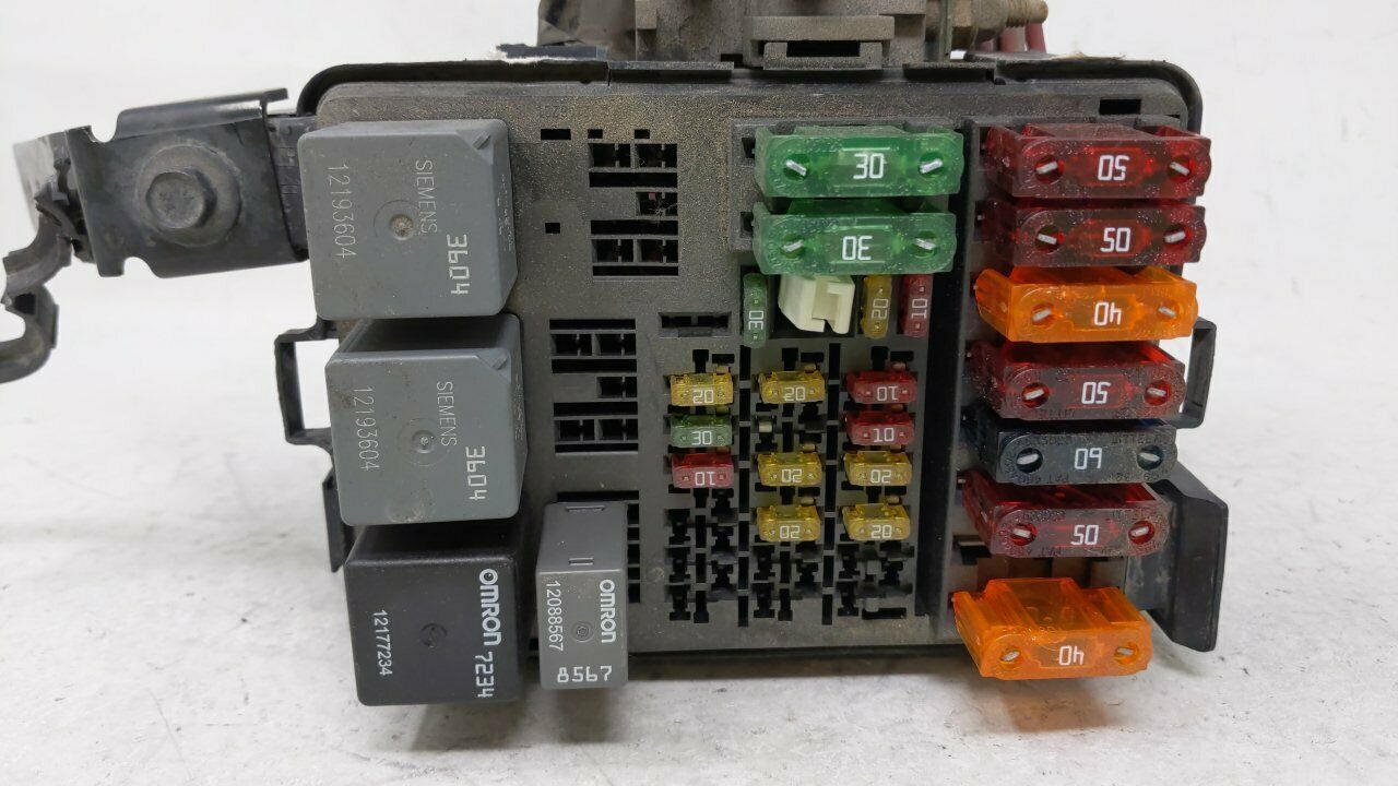 2000-2000 Chevrolet Tahoe Fusebox Fuse Box Relay Module 50664 ...