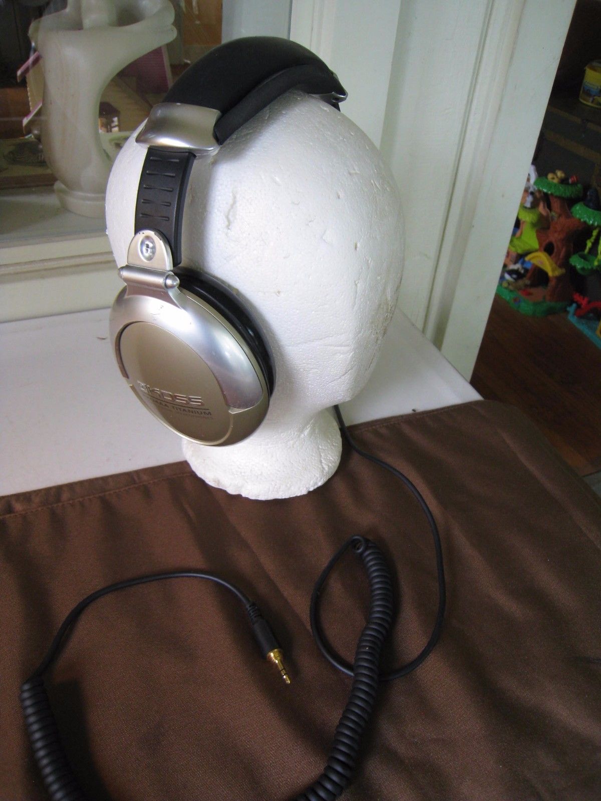 Koss PRO4AA Titanium over ear headphones used clean functional