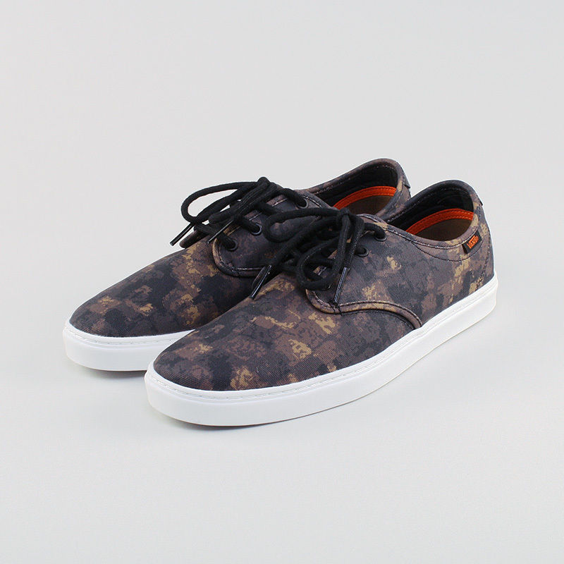 vans ludlow