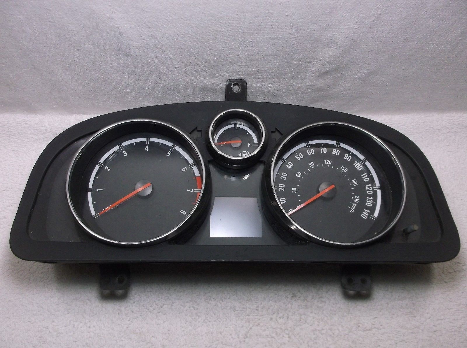 2009..09 SATURN VUE SPEEDOMETER/INSTRUMENT/GAUGE/CLUSTER/SPEEDO
