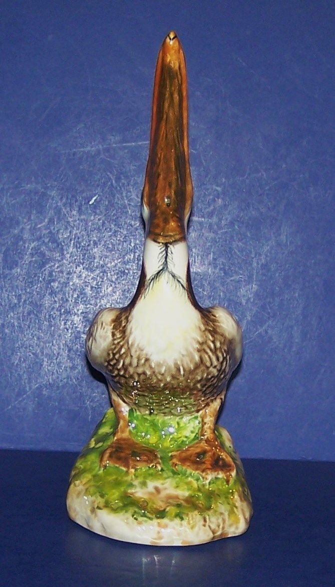 VINTAGE THE TOWNSENDS CERAMIC PELICAN HAND PAINTED 10 1/4" FIGURINE