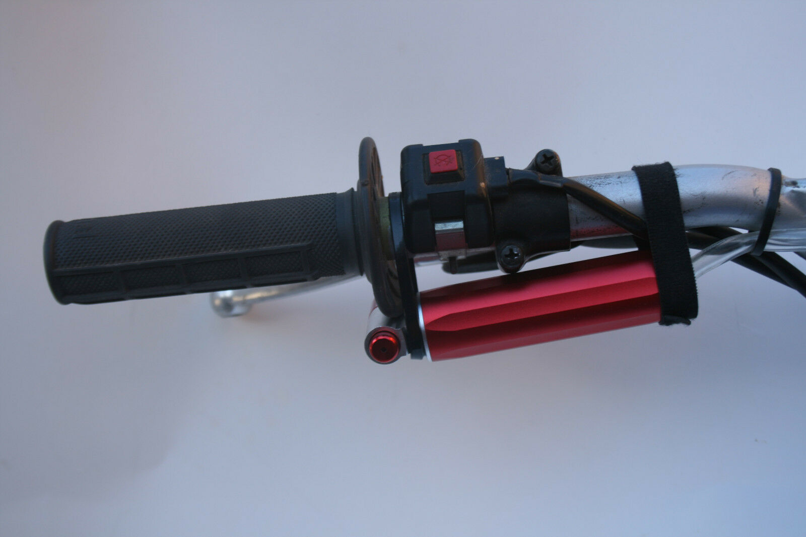 Motorcycle Mini Nitrous Oxide Kit for 50250 cc w/ 5 NOS 20cc Bottles