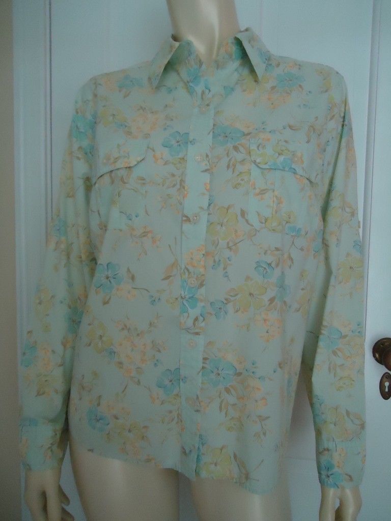 Primary image for Eddie Bauer Blouse PL Cotton Floral Button Front Shirt Chest Pockets Light Blue