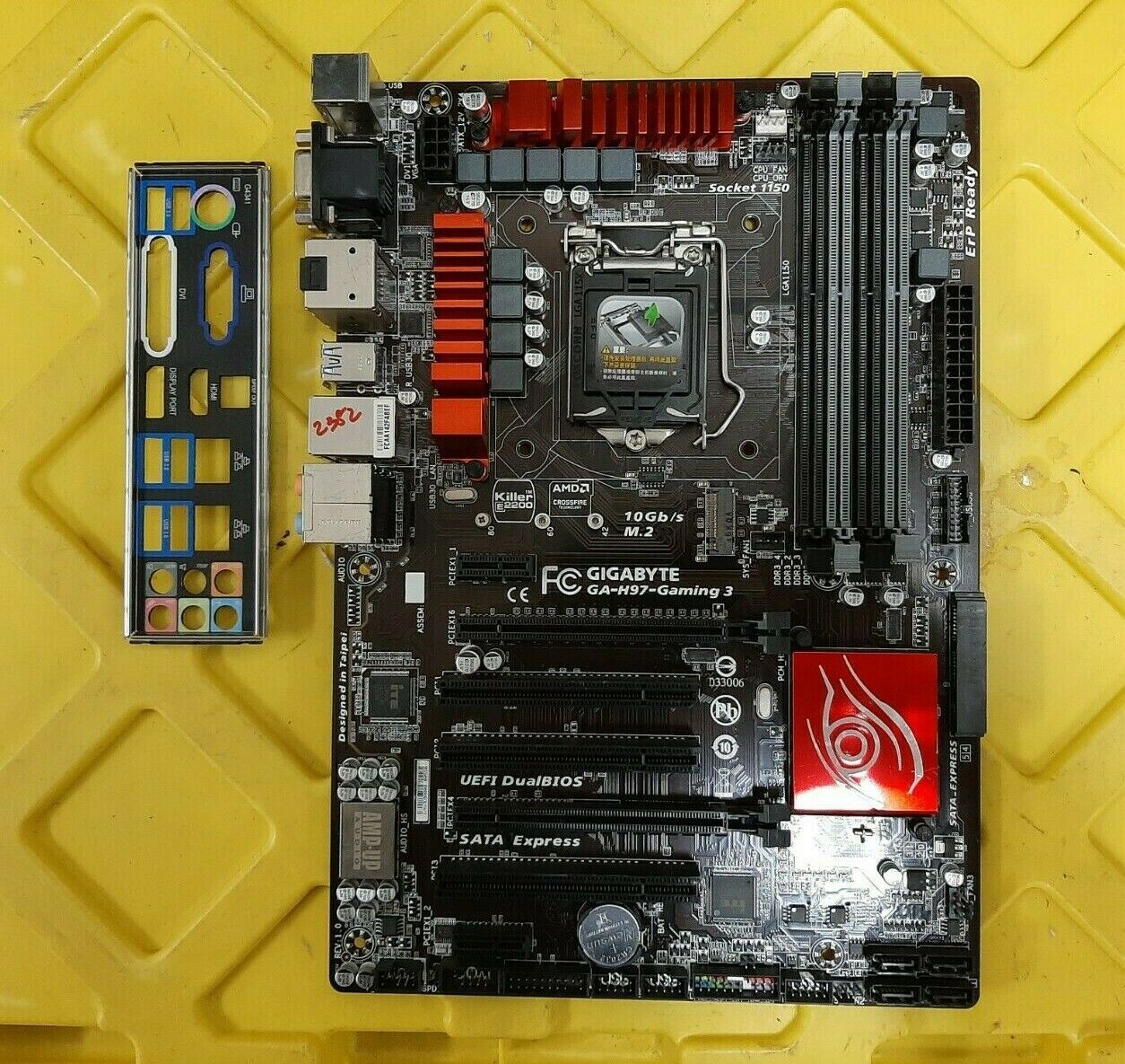 Gigabyte GAH97Gaming 3, LGA1150 H97, 2x PCIE x16 SATA Express USB3 + IOShield Motherboards