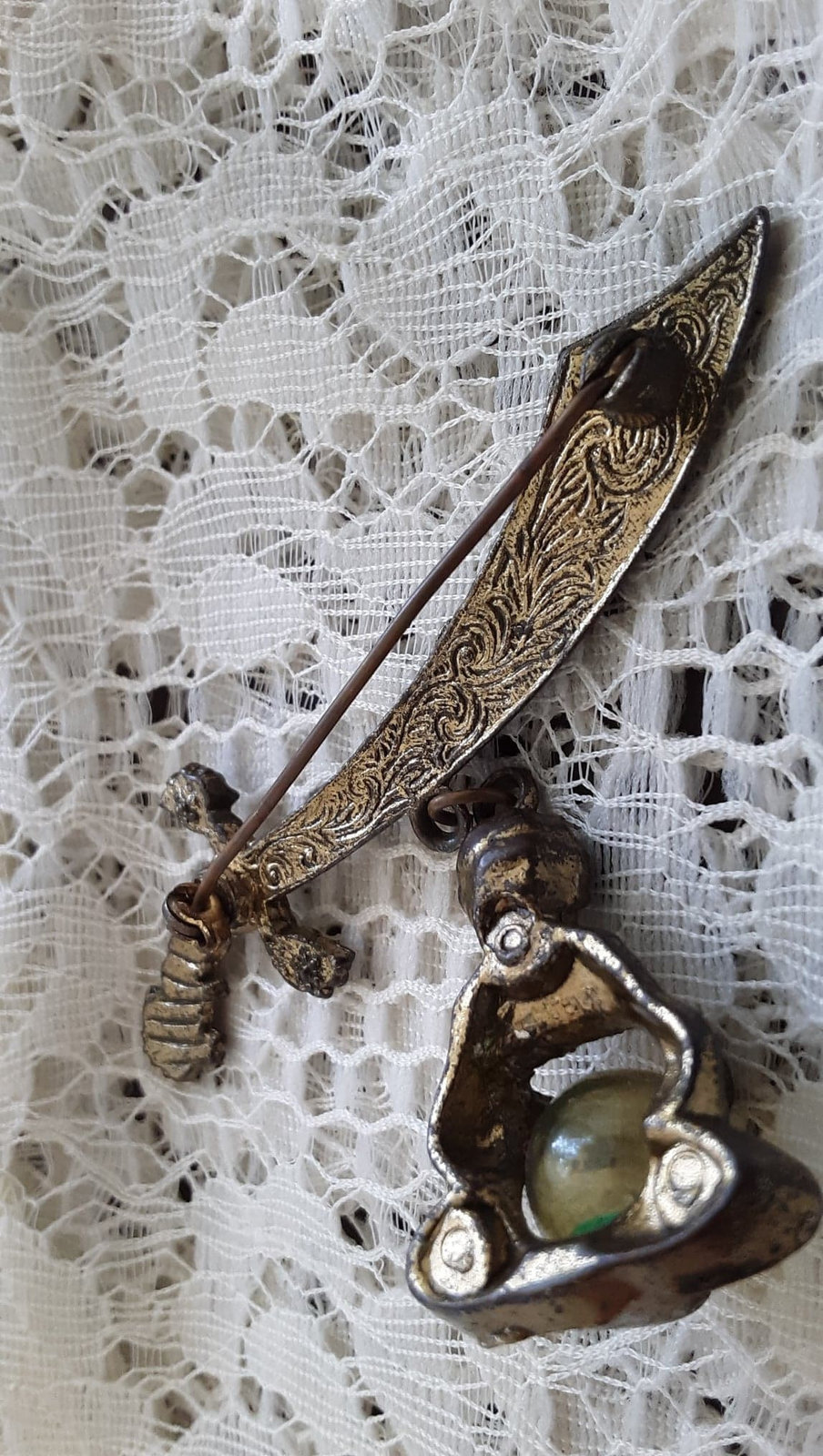 Arabian Brooch Pin Sword Fortune Teller Crystal Ball Gazer Vintage