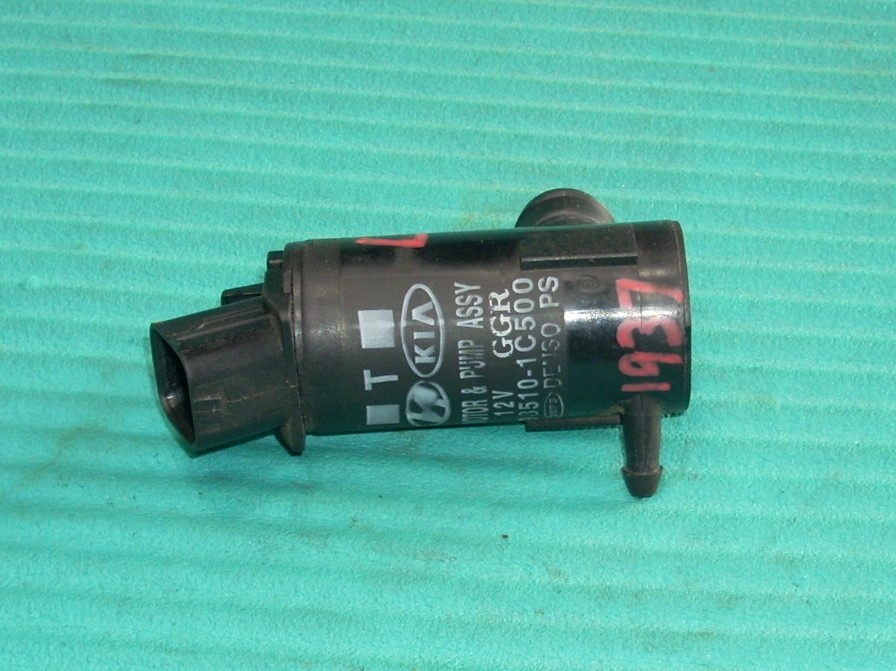 2012 HYUNDAI ACCENT WINDSHIELD WASHER RESERVOIR 985101C500