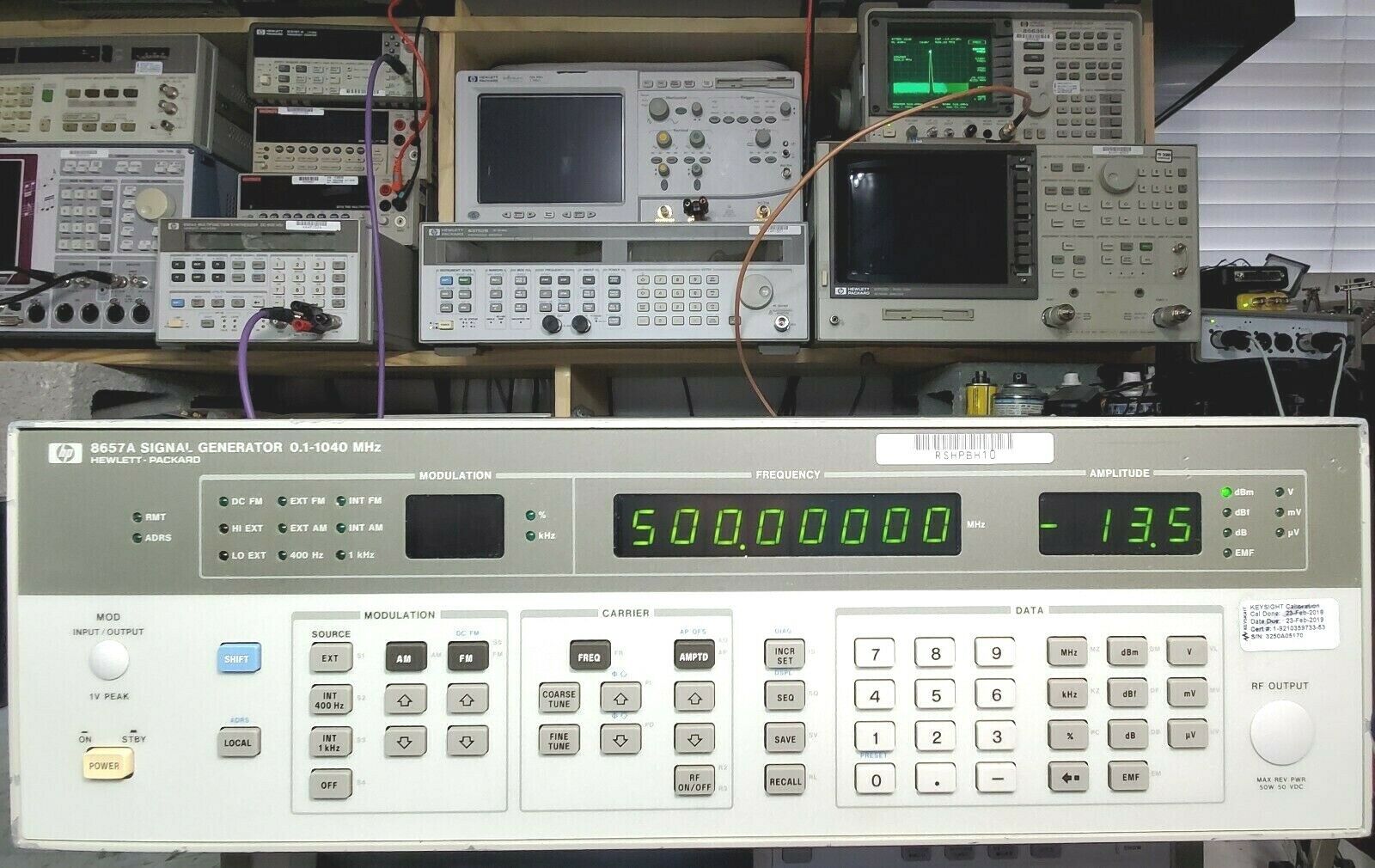 HP Agilent Keysight 8657A Signal Generator 0.1MHz - 1040MHz Tested ...