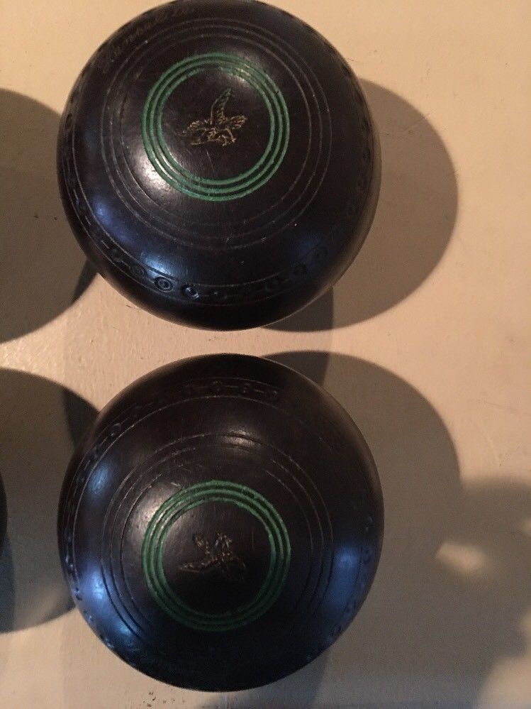Set of 4 Vintage Henselite lawn Bowls Super Grip Size 4 A LBA 1982