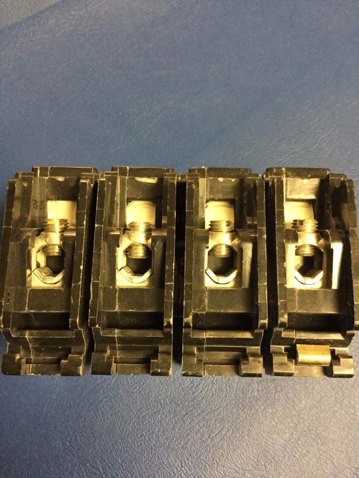 Siemens 200 Amp EQ9685 4 pole MAIN Breaker EQ9685 ITE Pushmatic Gould