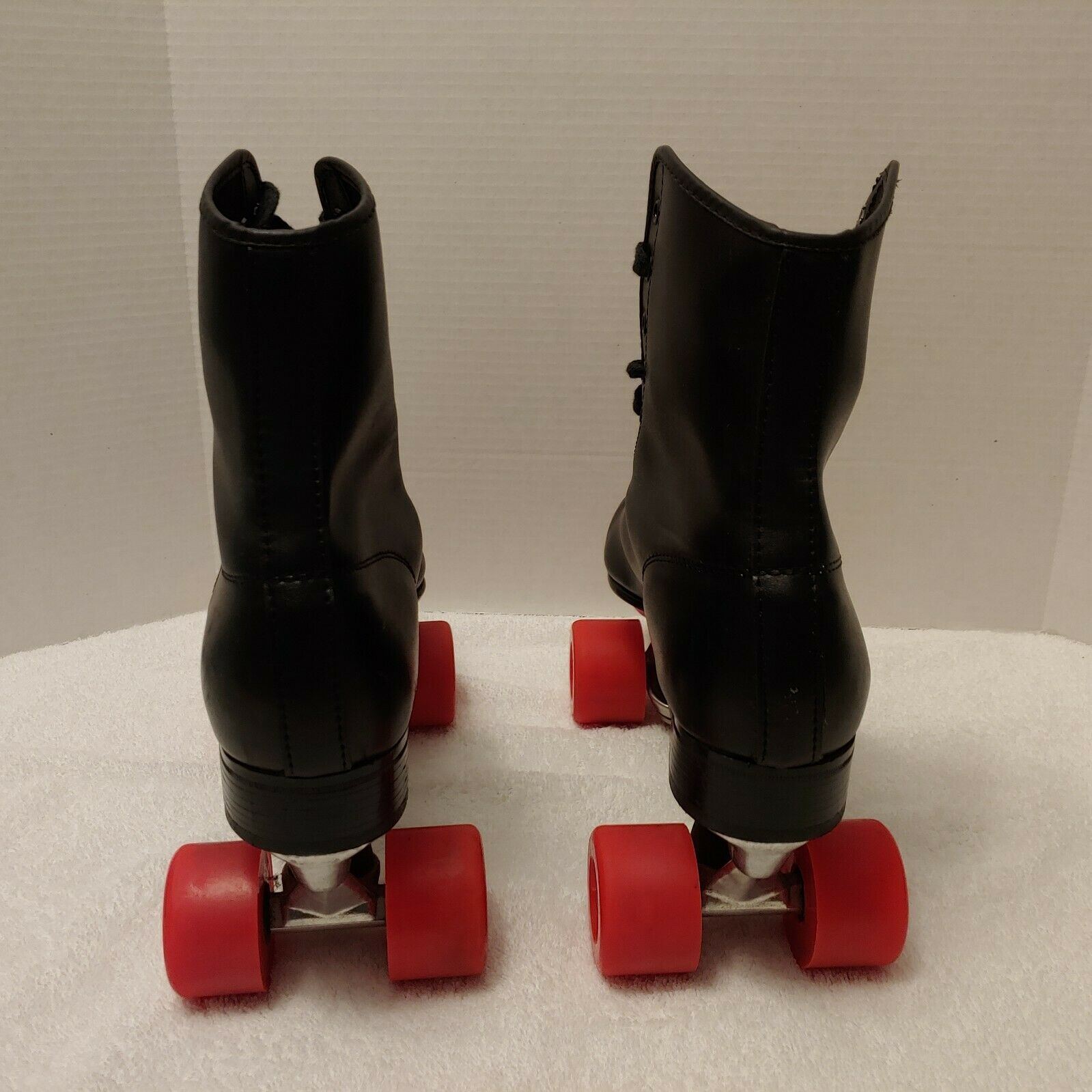 Vintage Roller Derby Speed Skates Men's US 10 Black With Red Wheels Urethane 28 Indoor Roller