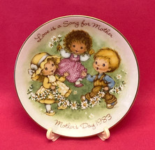 Vintage Avon Mother's Day mini plate 1983 Love is a Song collectible with easel - $5.00