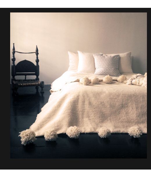 MOROCCAN POM POM BLANKET XLARGE KING BED SIZE WOOL BED SPREAD BOHEMIAN STYLE 