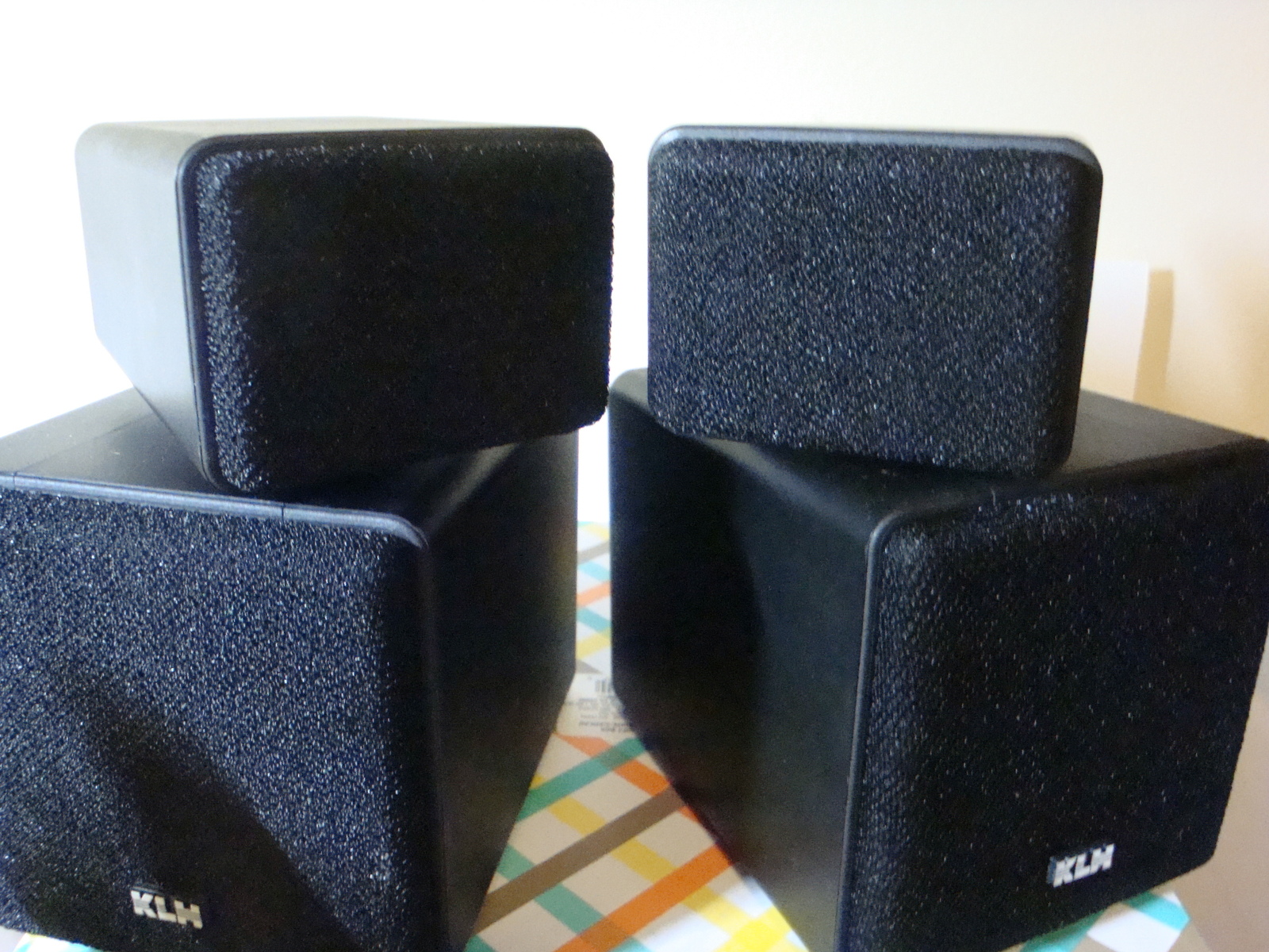 KLH TW09B"Twistable" Bookshelf Speakers. Home Speakers & Subwoofers