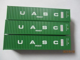 Atlas # 50005889 UNITED ARAB SHIPPING 40' Standard -Height Container Set # 1 (N image 1