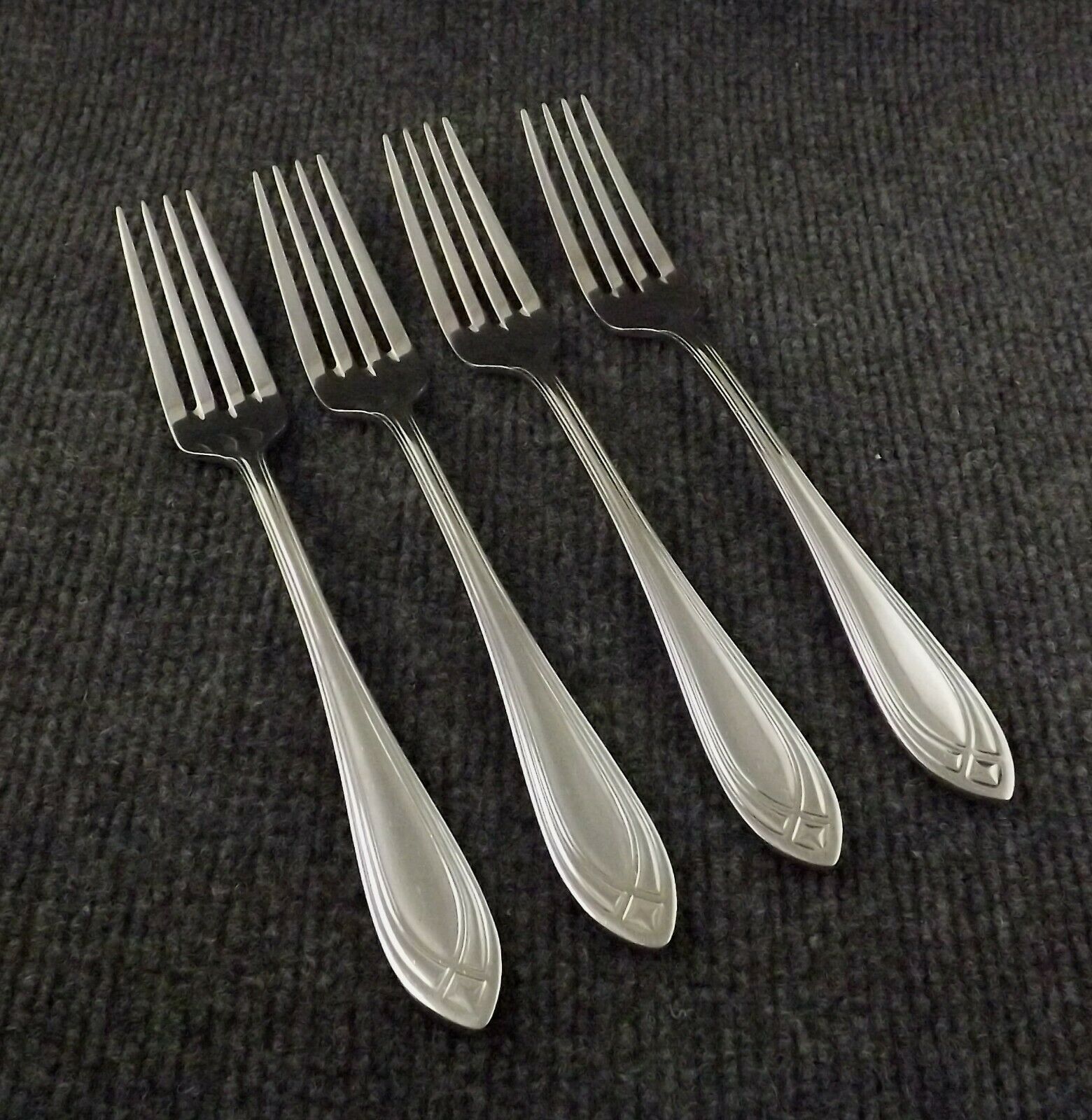 Cuisinart magnolia STAINLESS Pattern You Choose DINNER fork TEAspoon PLACE