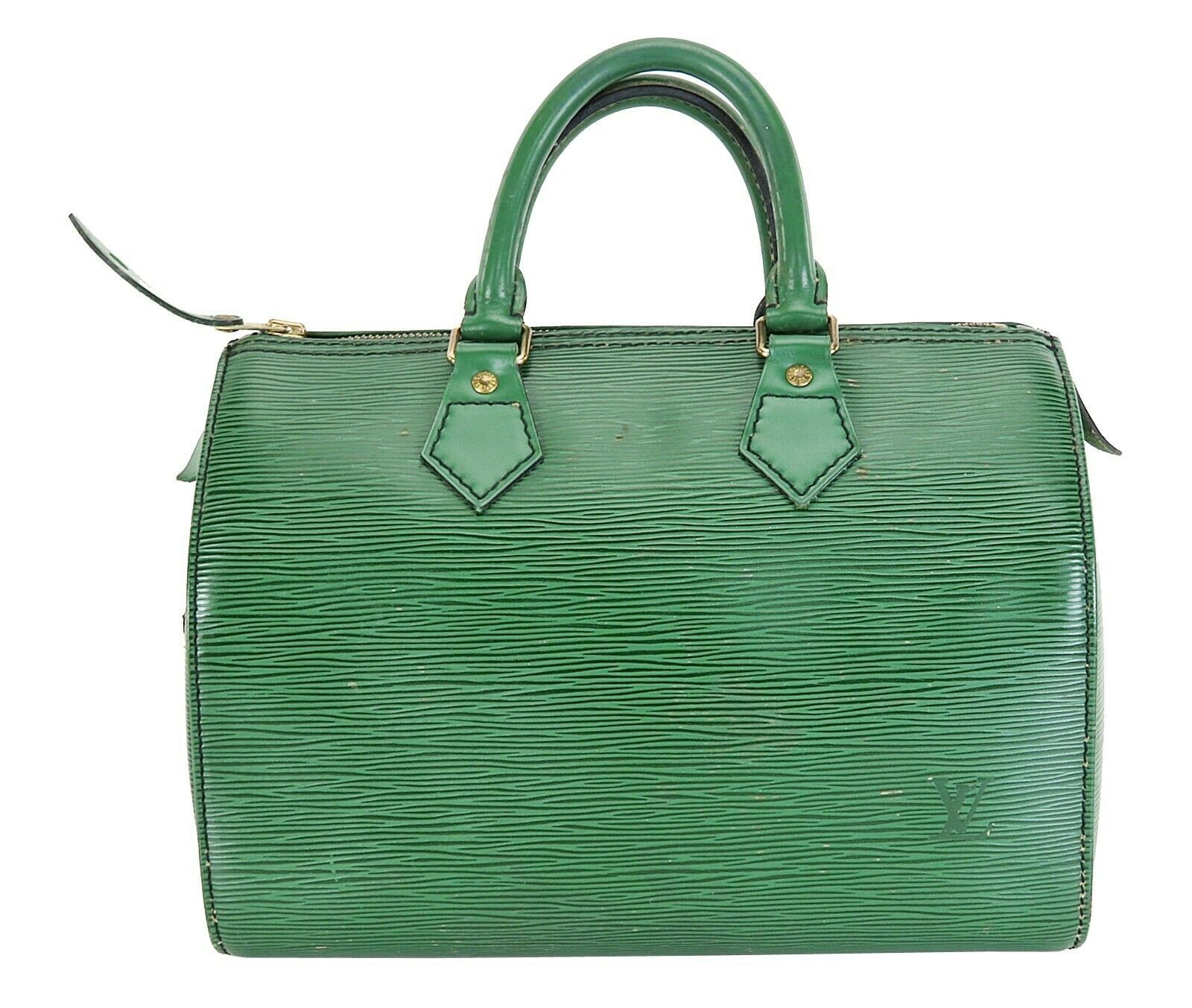 Louis Vuitton Papillon Trunk Bag: What Fits, Mod Shots, Worth It
