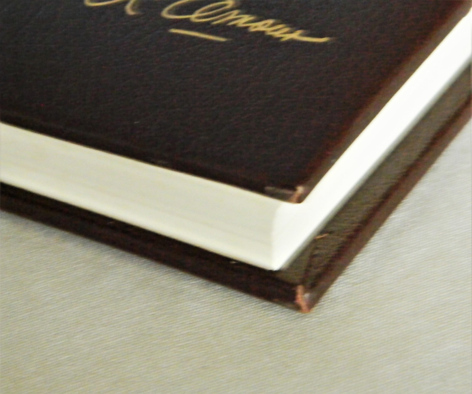 Where The Long Grass Blows Louis L’amourLeatherette CollectionBantam