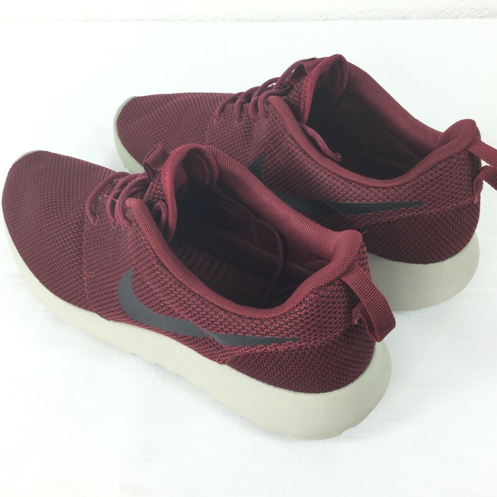 mens burgundy nike shoes