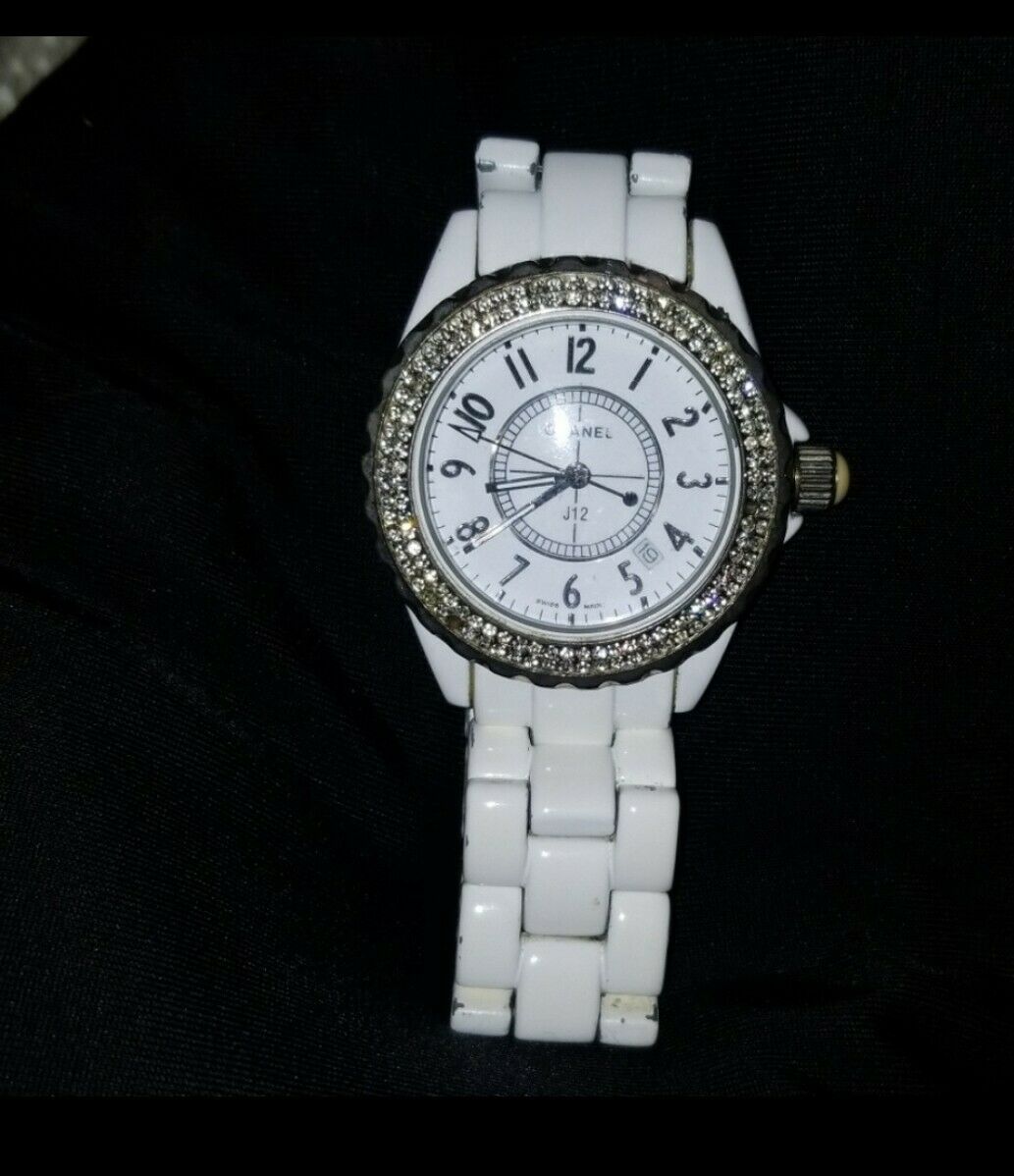 Chanel Paris J12 Ceramic White Watch Z.G.58096 - Wristwatches