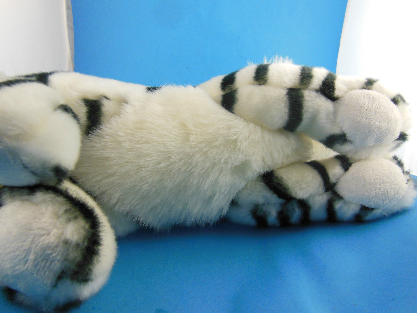 stuffed animals white tiger