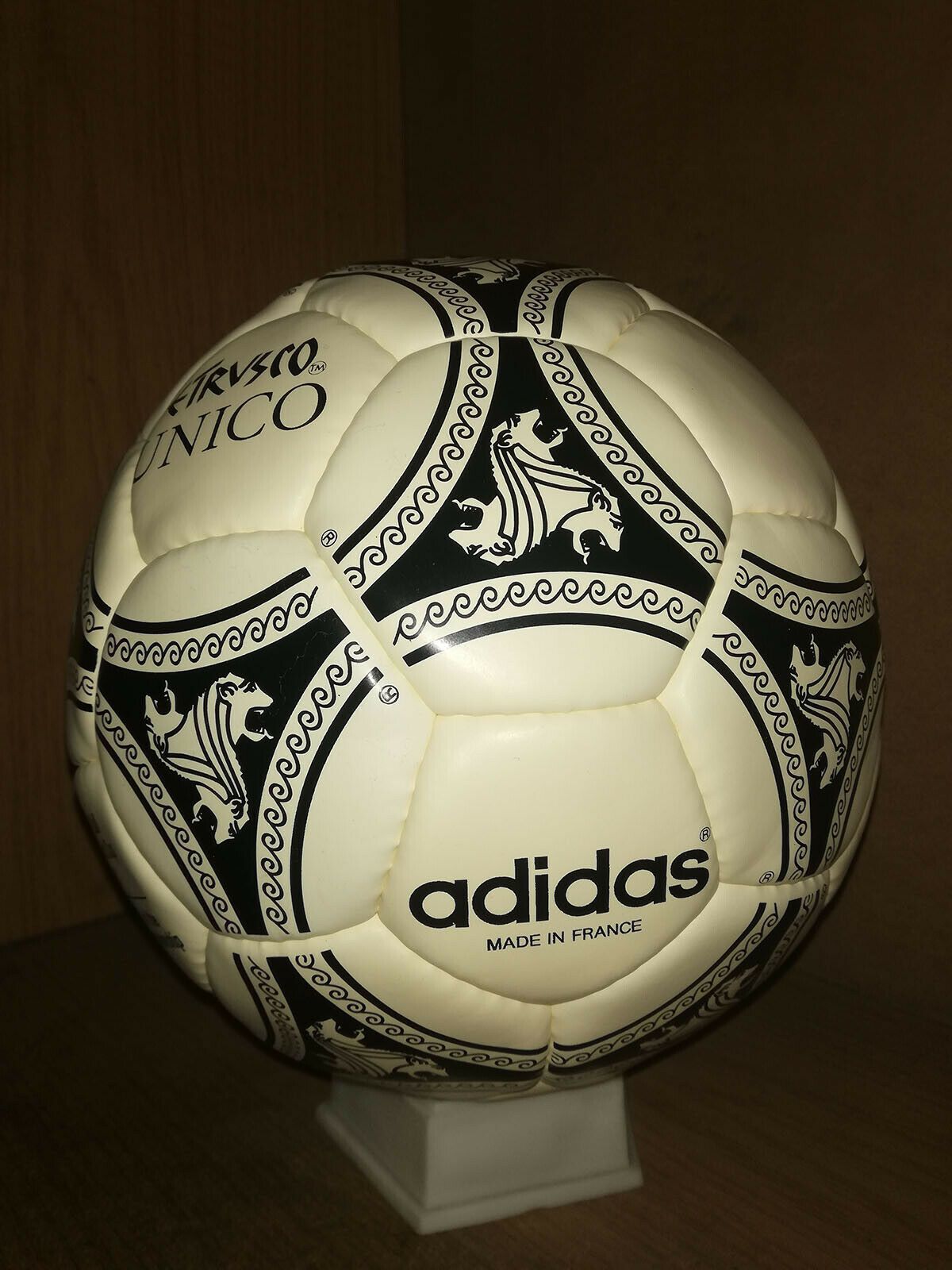 adidas etrusco unico ball