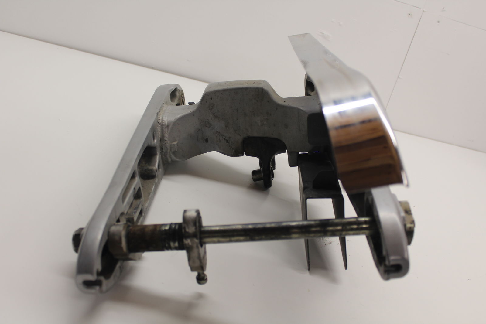 2005 Victory Kingpin REAR SWINGARM SUSPENSION ARM Other Brakes