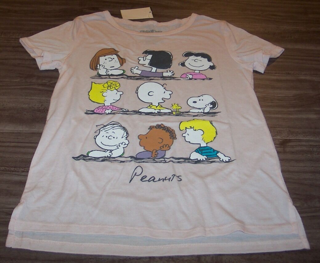 WOMEN'S TEEN Peanuts SNOOPY CHARLIE BROWN LUCY LINUS Tshirt XS NEW w