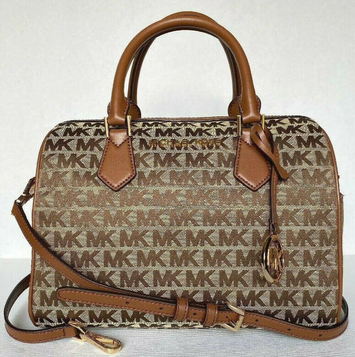 New Michael Kors Bedford Large Duffle Satchel handbag Beige / Ebony