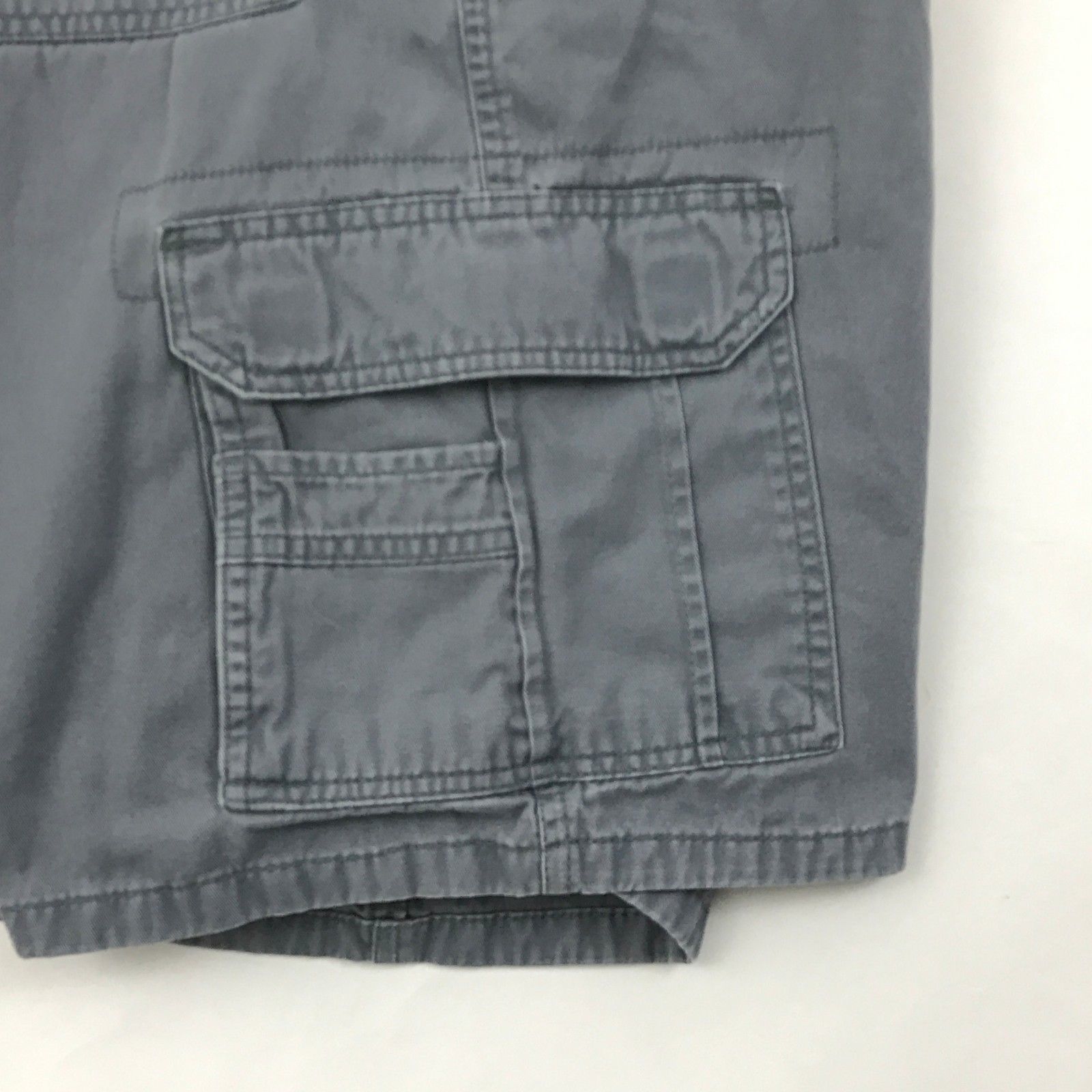 mens wrangler cargo shorts with tech pocket