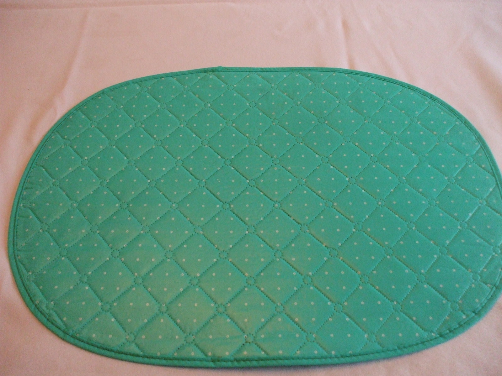 6 Blue Non Rigid Plastic Oval Table Placemats With White Underside 17