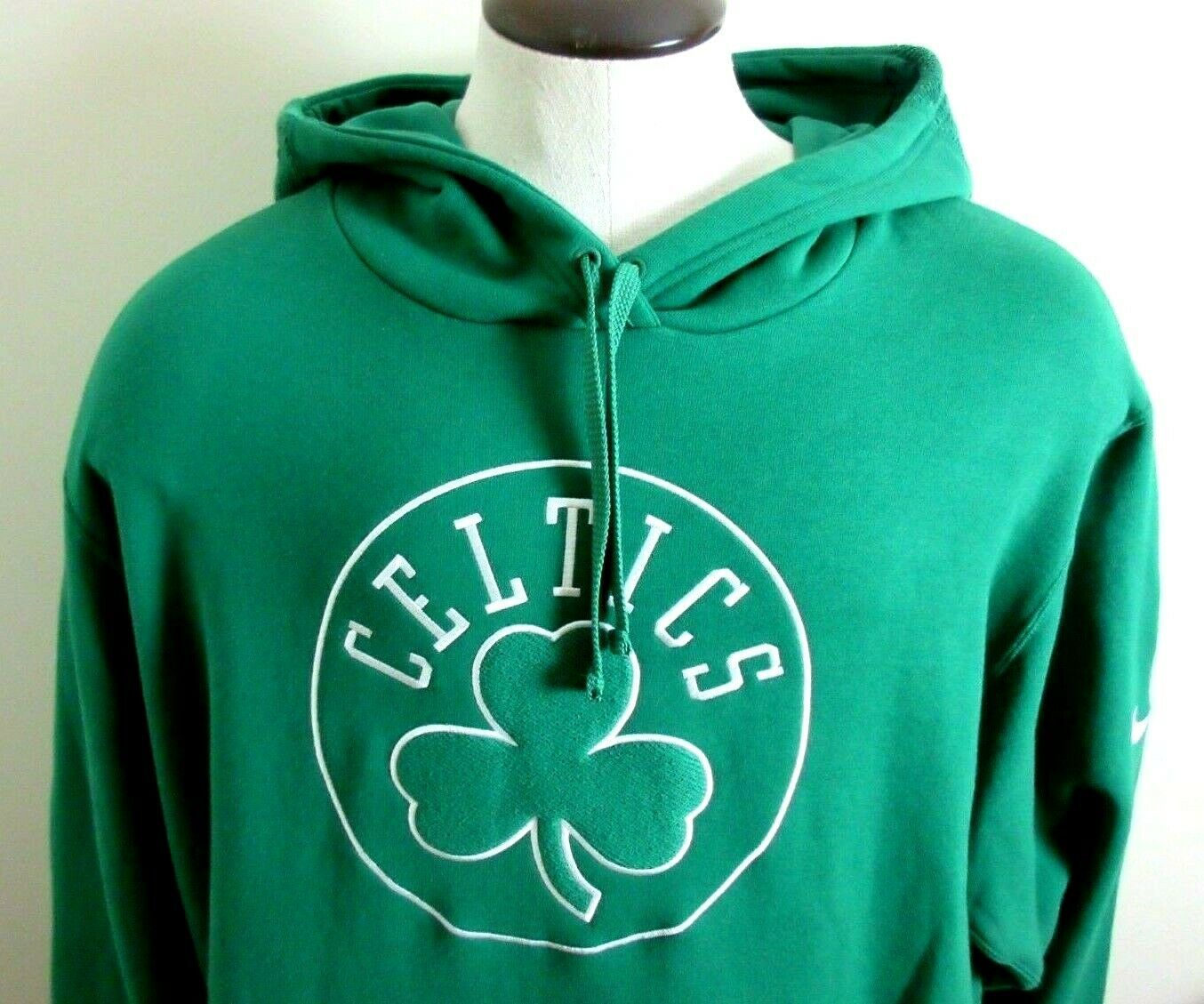 sweat celtics nike