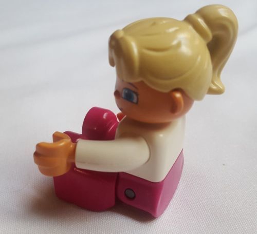 lego figure blonde hair