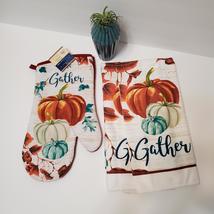 Fall Kitchen Linen Set, 3pc, Pumpkins Gather Autumn, Towels Oven Mitt, NWT image 2