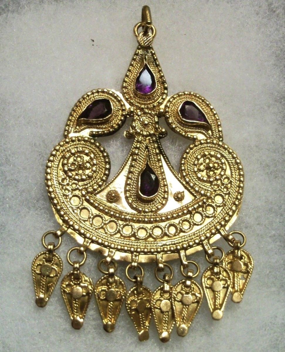 Vintage 21K/21C Solid Gold Amethyst Gemstones Pendant Saudi Arabian Jewelry c50s Middle Eastern