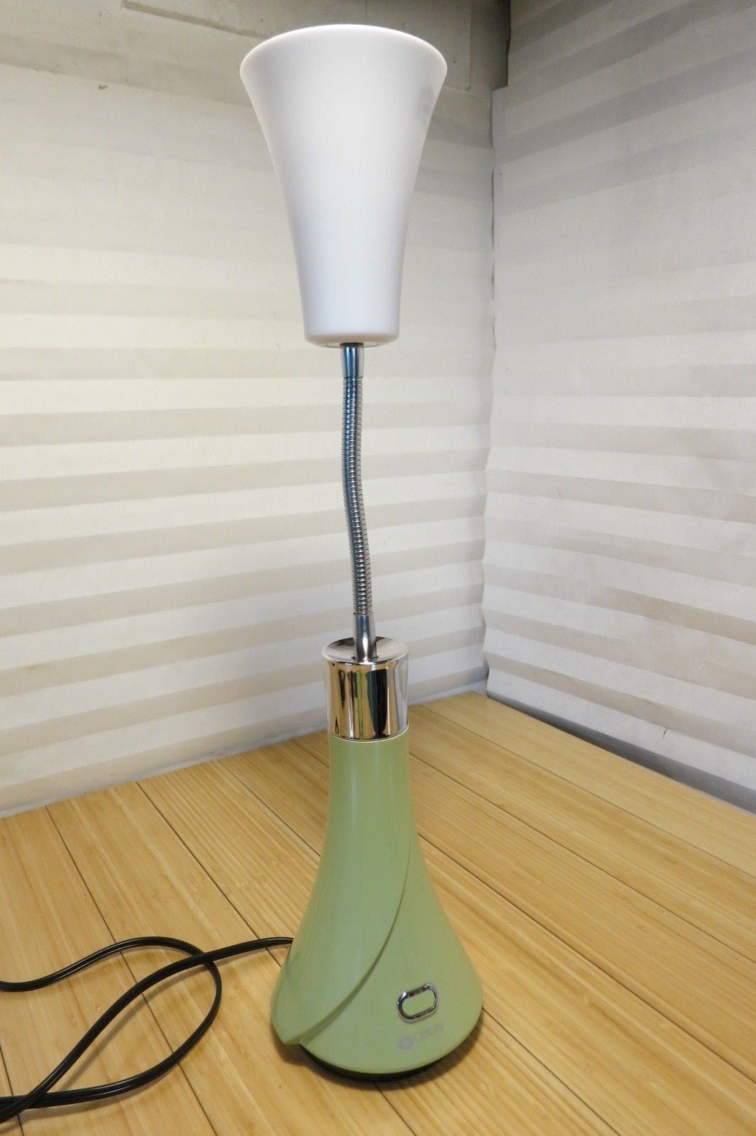 ott tulip lamp