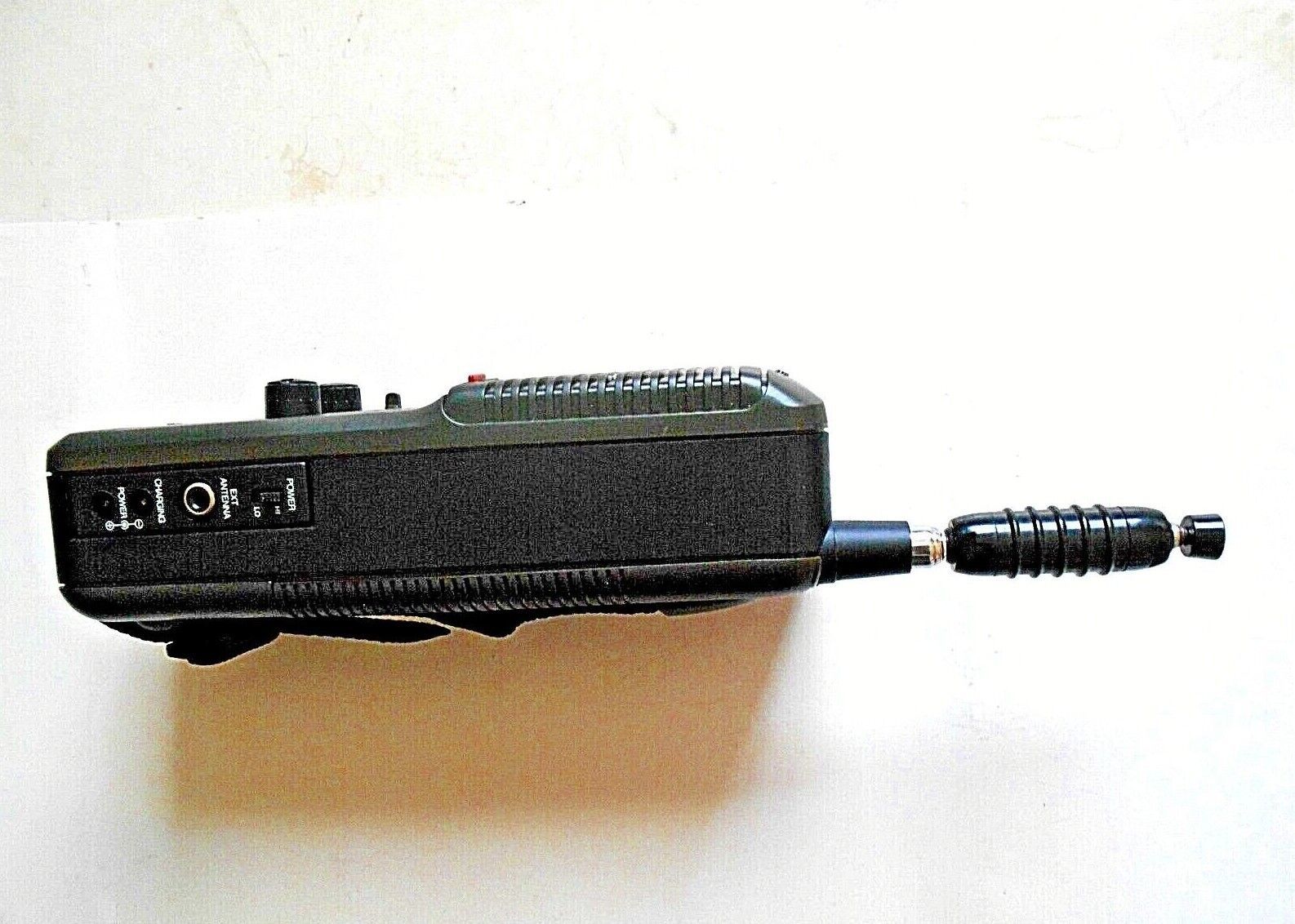 Realistic TRC224 Citizens Band Transceiver Model 211642 3 watt,3 channel CB Radios