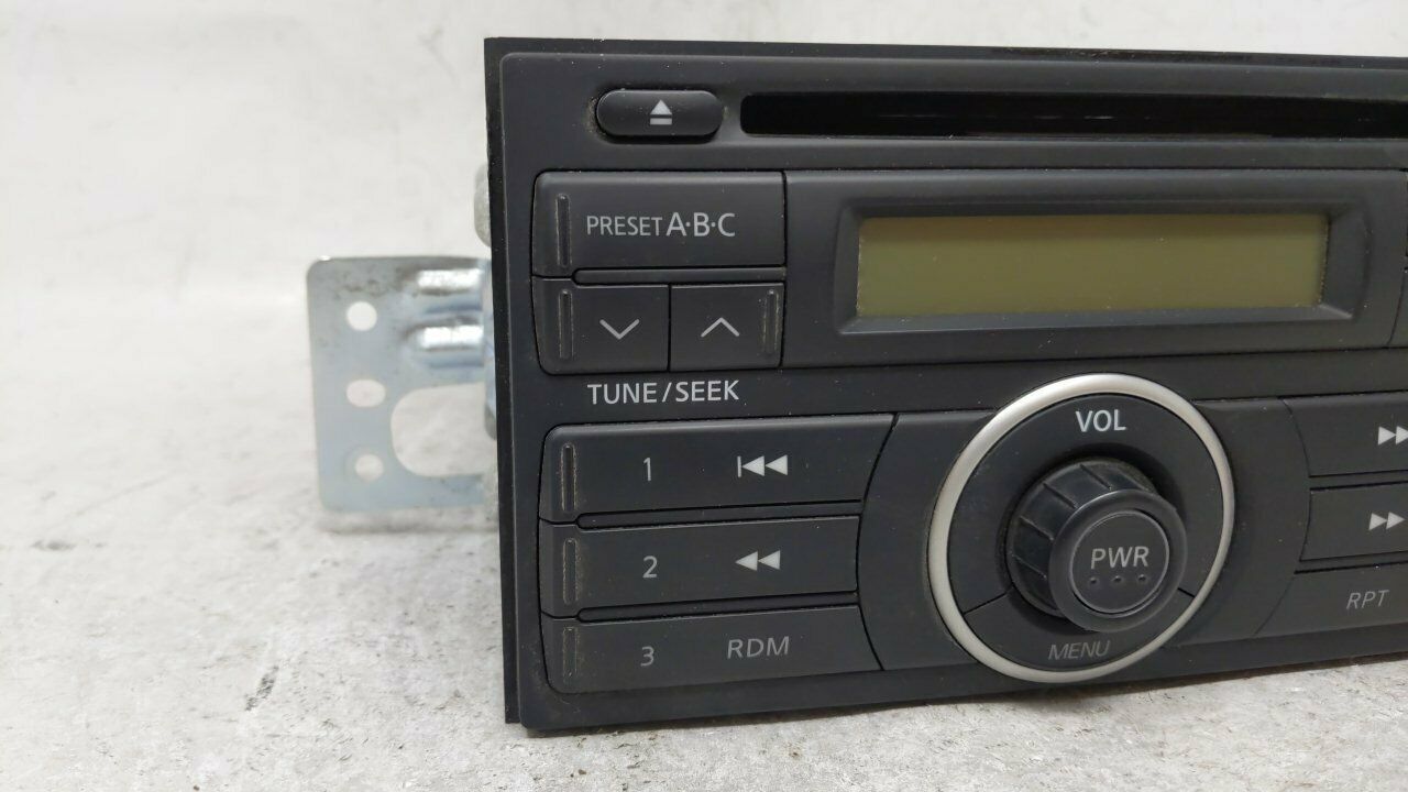 2007-2009 Nissan Versa Am Fm Cd Player Radio Receiver 54635 - Dash Parts