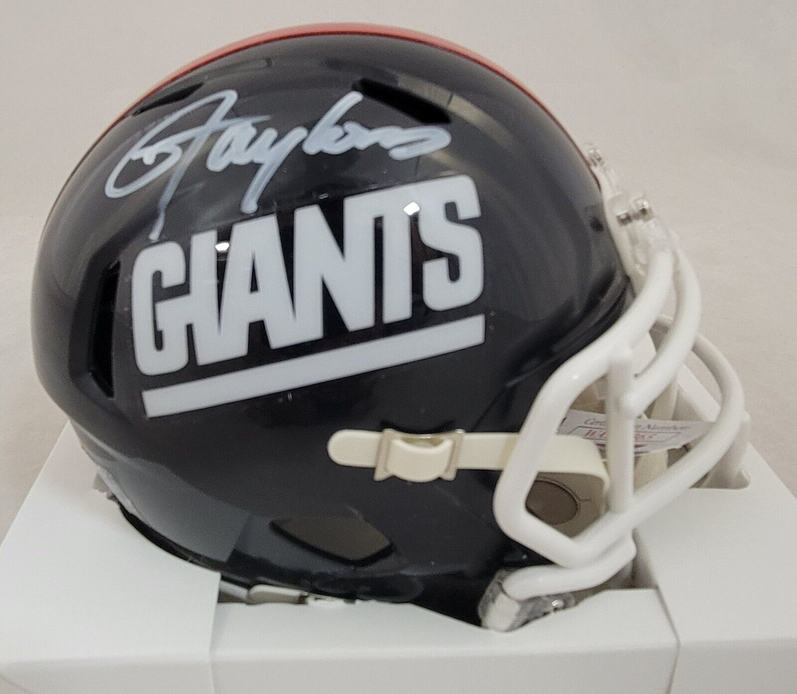 New York Giants Memorabilia, Giants Signed Collectibles, New York Giants  Autographs