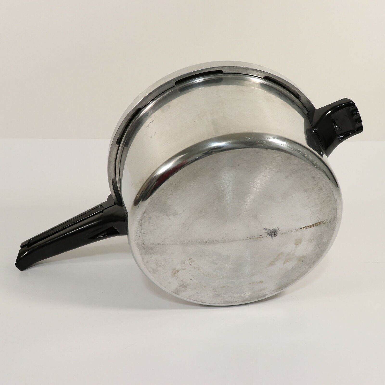 Presto VTG 6Quart Aluminum Pressure Cooker Stove Top Model A603A