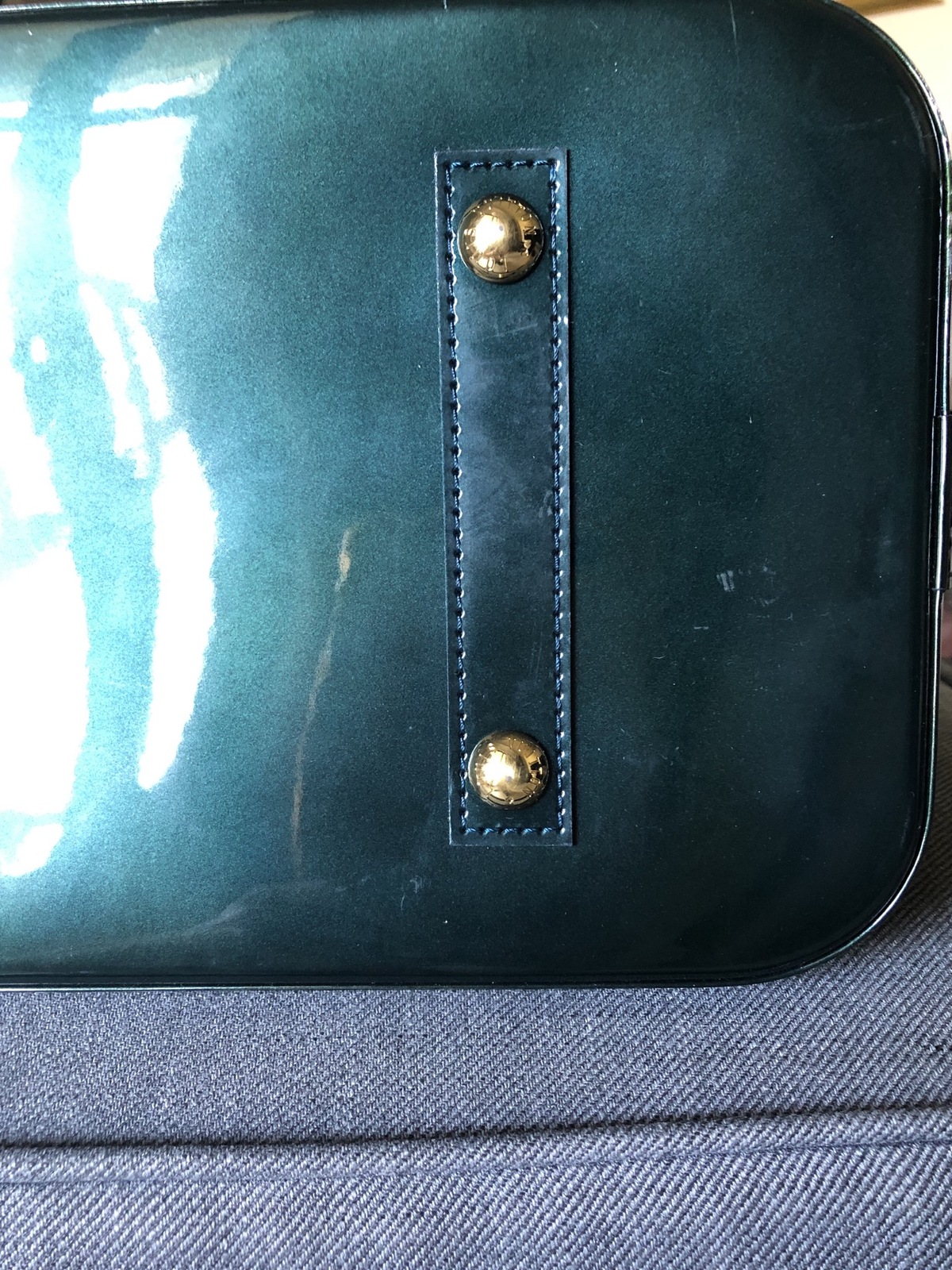 100% Authentic Louis Vuitton Vernis Alma Monogram MM Handbag - Handbags & Purses