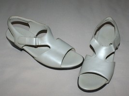 SAS Suntimer Taupe Beige Tripad Comfort Sandals Womens 10S (AAA) Slim - $24.70