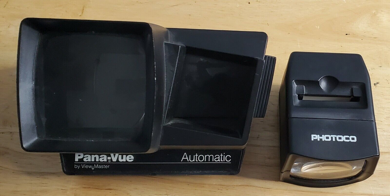 GAF PanaVue Automatic Lighted 2x2 Slide Viewer & Photoco Slide Viewer
