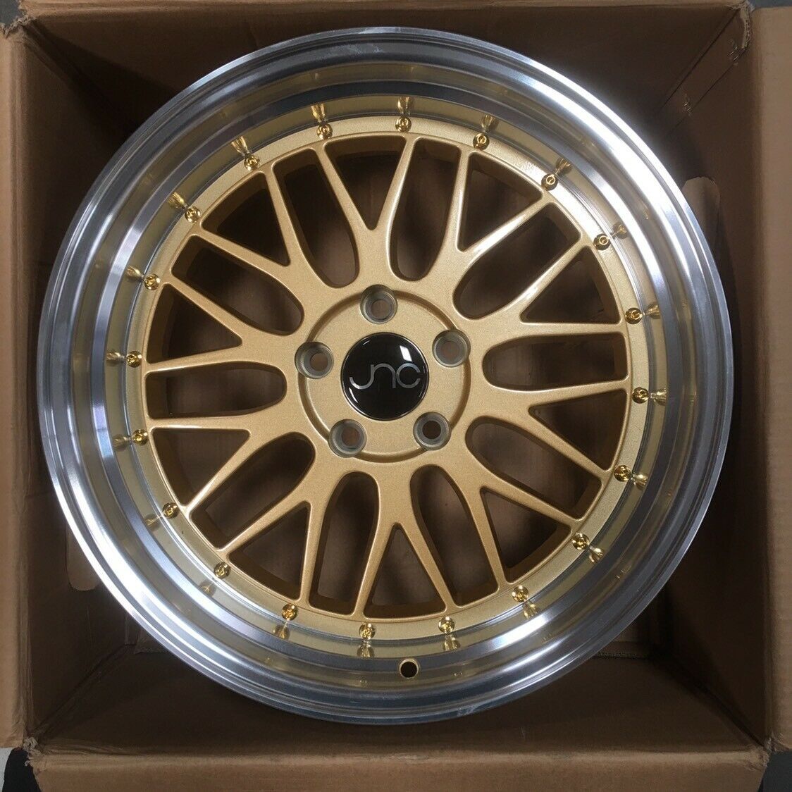 Used 18x9 Jnc Jnc005 5x112 34 Gold Machine Lip Gold Rivets Wheel(1 