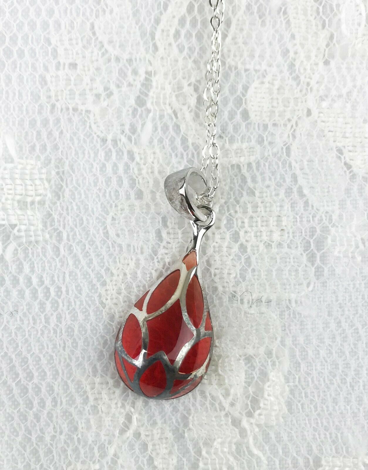 Primary image for Avon Sterling Silver Colored Teardrop Pendant Red With Silvertone Necklace